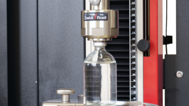 Dispositivo de ensaio para a determinação em conformidade com a da Residual Seal Force (RSF) em frascos médicos (Vials) | USP 1207